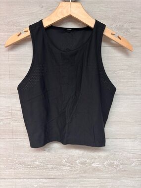 * | Lululemon | black tank top. Size 6.